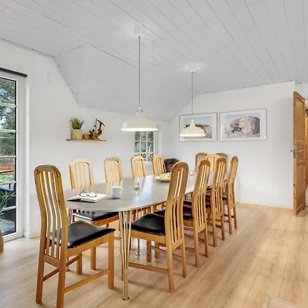 Holiday home Beautiful In Ringkobing With Kitchen