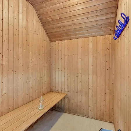 Stunning In Ringkobing With Sauna Prázdninový dům Søndervig