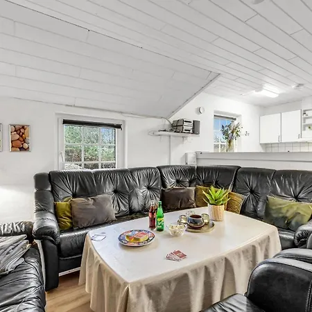 Stunning In Ringkobing With Sauna Prázdninový dům Søndervig